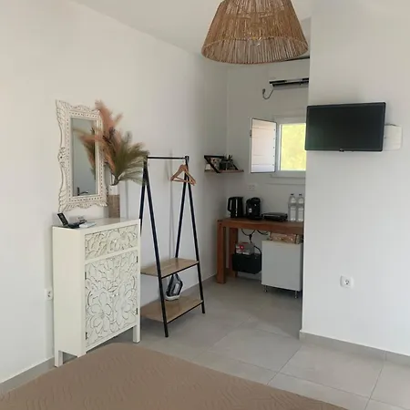 Bed & Breakfast Thronos *