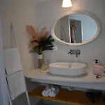 Thronos B&B 블리하다