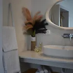 B&B Thronos 3*