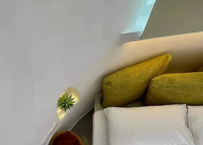 Thronos 3* 블리하다