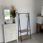 فندق مبيت وإفطار Thronos 3*