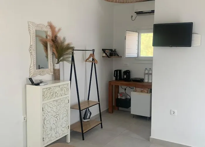 Bed & Breakfast Thronos 3*